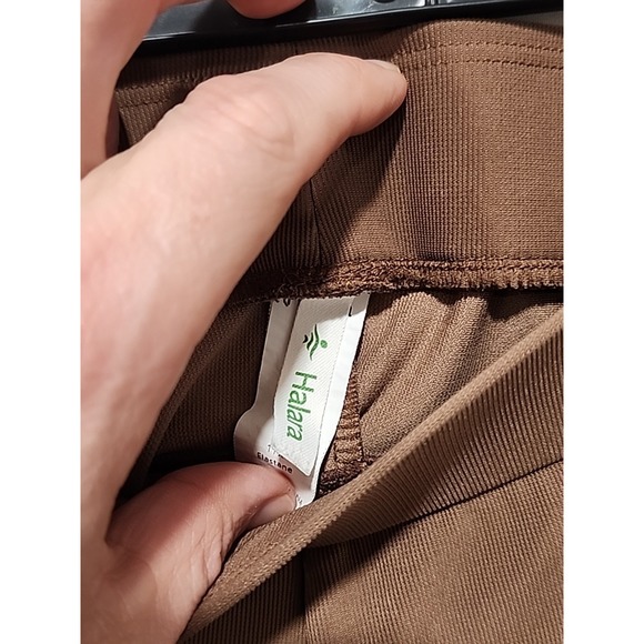 Halara Active Pants Womens L Brown Polyester Blend Elastic Waist Pockets Stretch - Picture 2 of 10